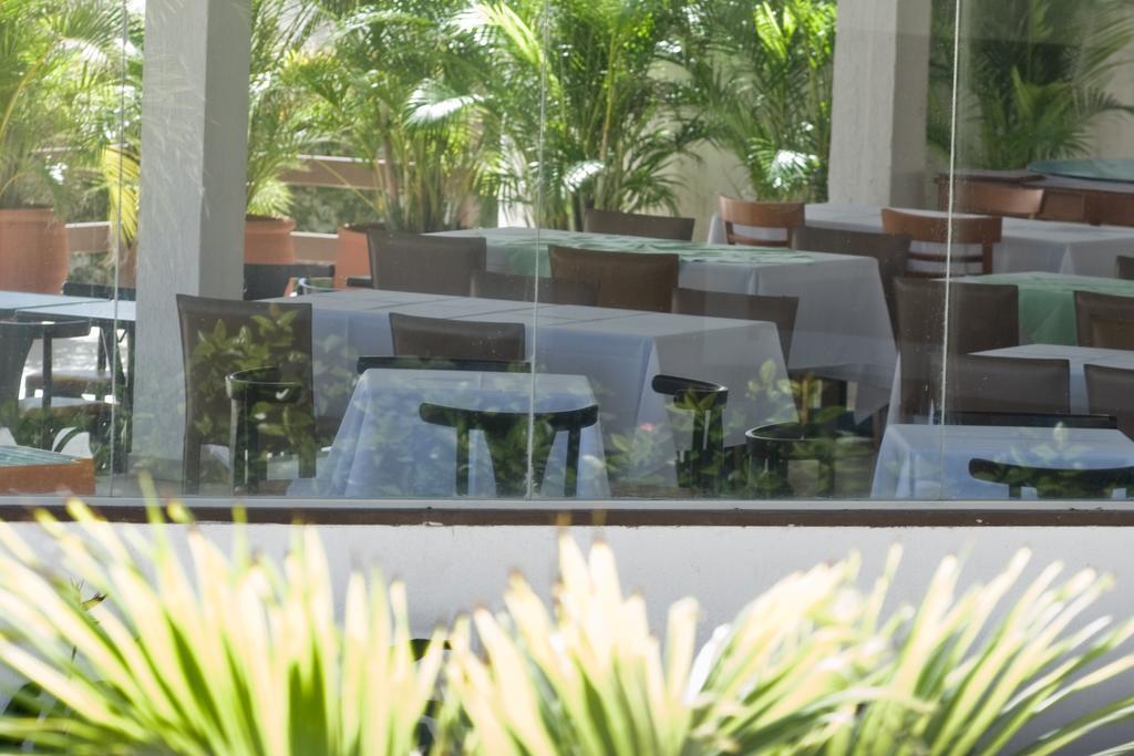 Oyo Hotel Arembepe Beach Hotel, Camacari エクステリア 写真